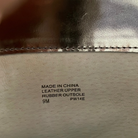 Michael Michael Kors Silver Metallic Boots. - Picture 11 of 11